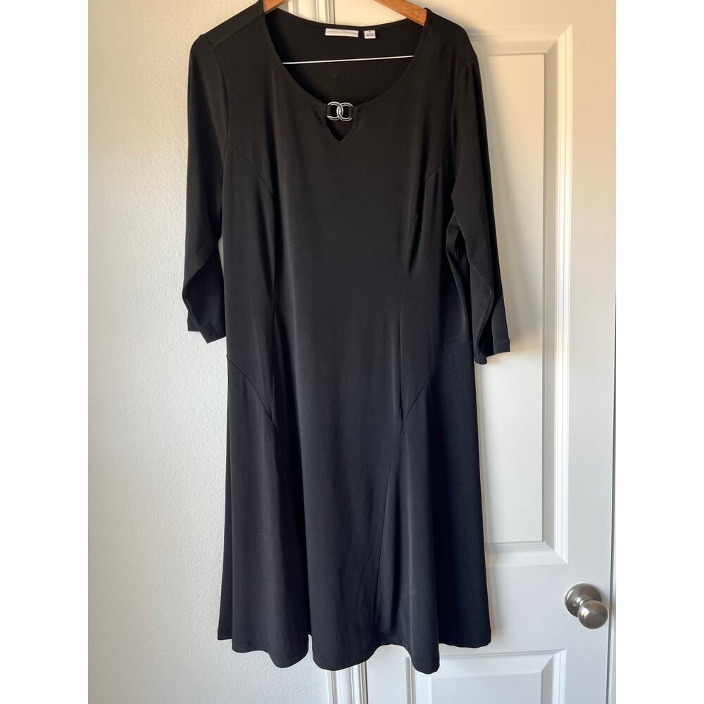 Susan Graver Womens 1X Black Liquid Knit Dress with Double Ring Enamel Detail